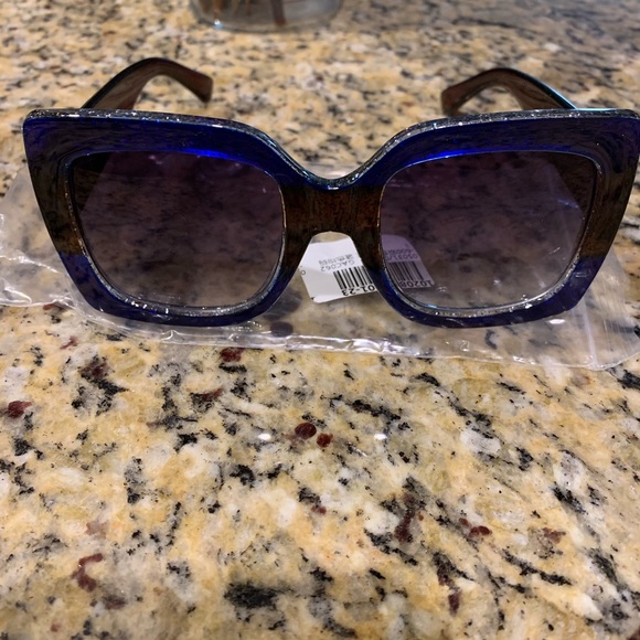 Accessories - Sparkle Sunnies -SOLD❌
